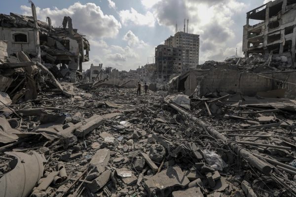 Over 62 dead in Israeli attacks on central Gaza