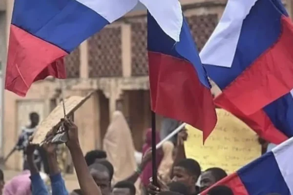 Protesters spotted with Russian flags in Abuja